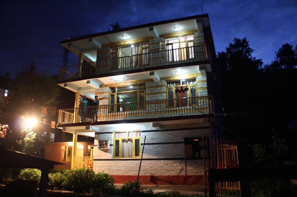 Suraj Cottage Manali Exteriör bild