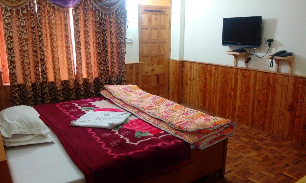 Suraj Cottage Manali Exteriör bild